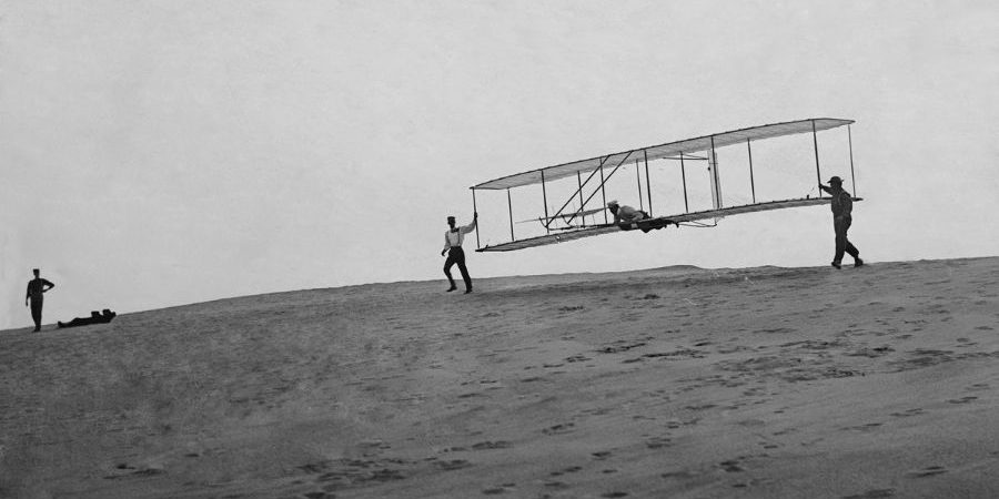 Spotlight on the history of aviation Spotlight on the history of aviation